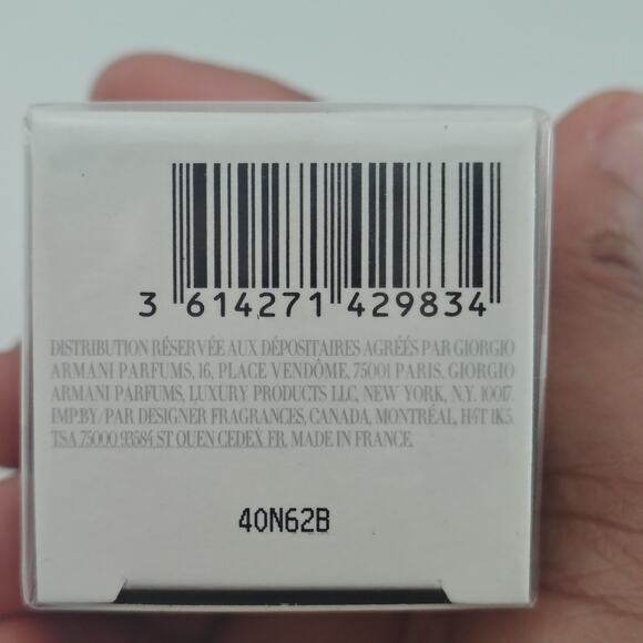 Giorgio Armani Crema Nera Extrema Light Reviving Eye Cream 0.17fl oz. NEW France - Picture 3 of 3